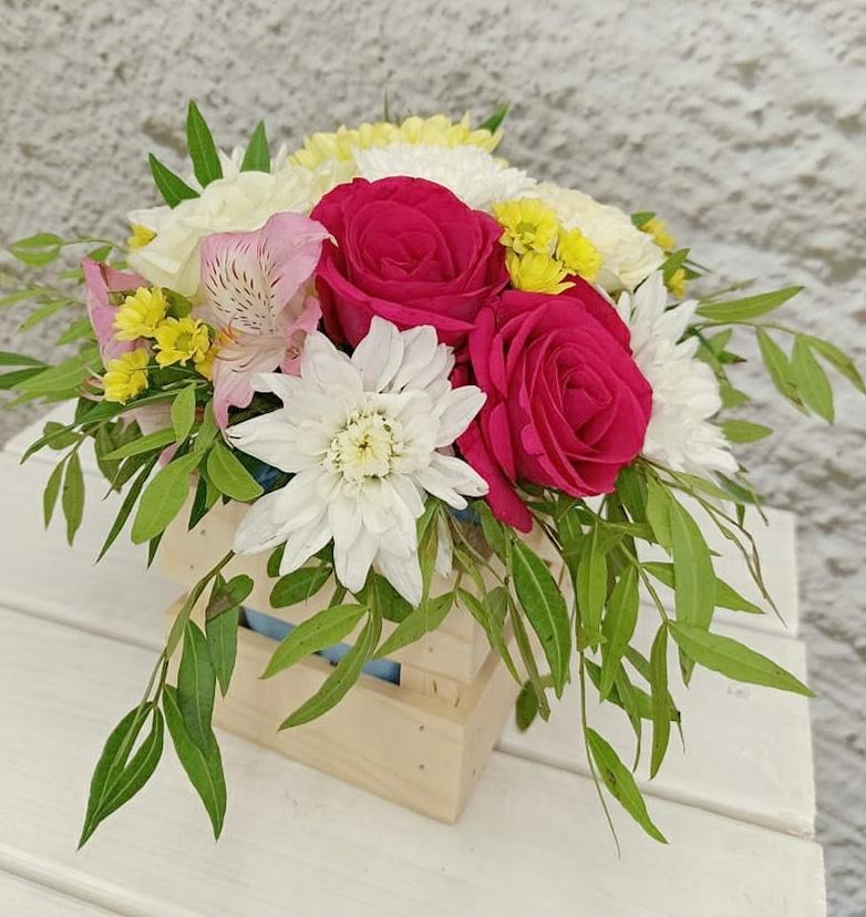 Ящик с цветами "Первое впечатление" арт. 7110