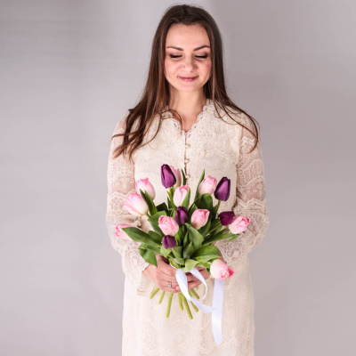 Тюльпаны розово-фиолетовый микс 15 шт. (без упаковки) арт. 28774