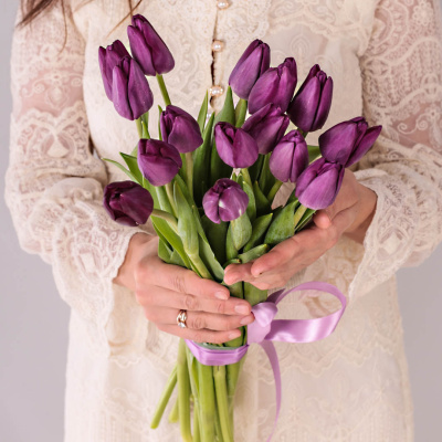 Тюльпаны фиолетовые 15 шт. (без упаковки) арт. 28774