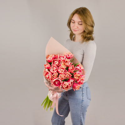 Букет из 25 пионовидных тюльпанов Колумбус арт. 46327