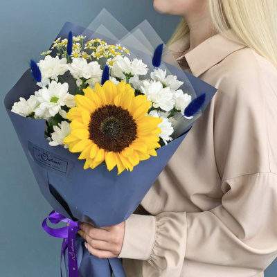 Букет с подсолнухом арт. 84694