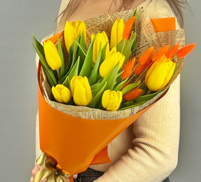 Букет из желтых тюльпанов с лагурусом арт. 46461-Ж