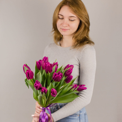 Тюльпаны фиолетовые 15 шт. (без упаковки) арт. 28774