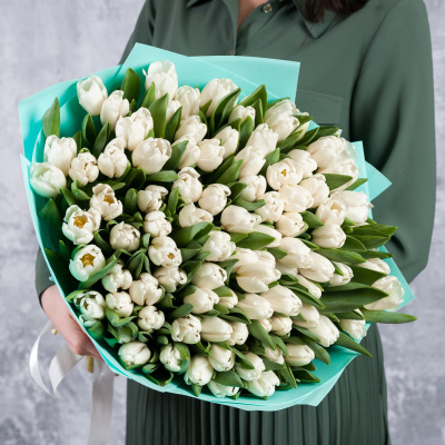 Букет 101 тюльпан белый в упаковке арт. 5505