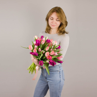 Тюльпаны 51 шт. Розовый МИКС арт. 7336