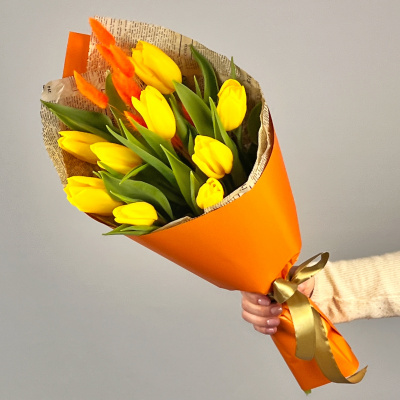Букет из желтых тюльпанов с лагурусом арт. 46461-Ж